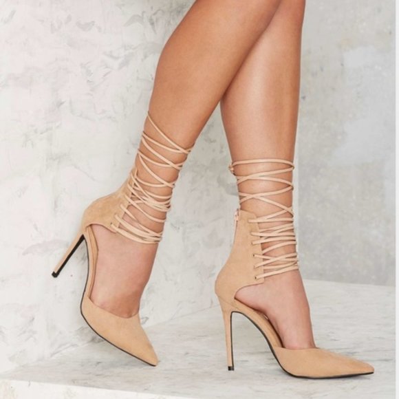 Nasty Gal Raft Heel Womens 7.5 Beige Sexy Ankle Tie Lace Up High Pointed Toe - Picture 1 of 8